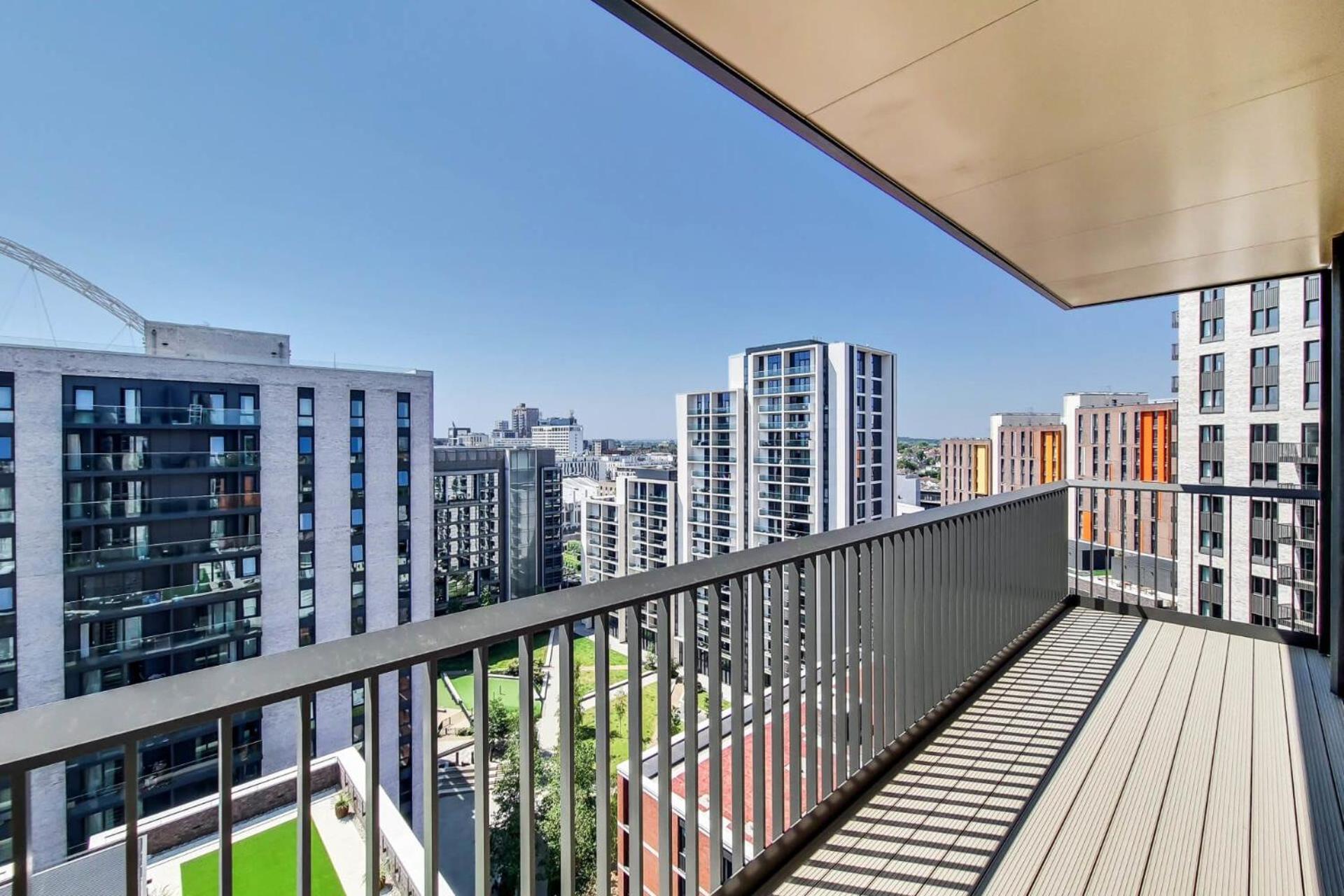 Botanical-Inspired Apartments At Repton Gardens Right In The Heart Of Wembley Park London Kültér fotó
