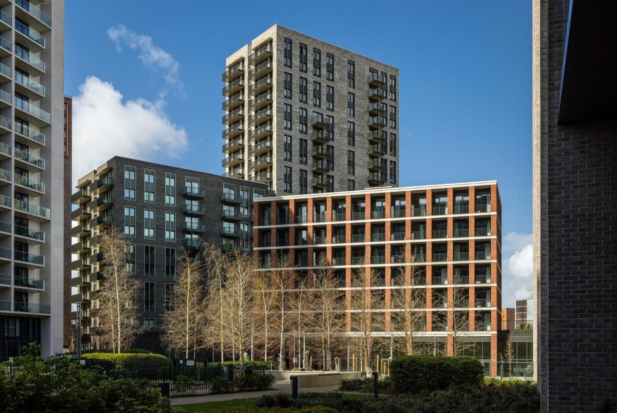 Botanical-Inspired Apartments At Repton Gardens Right In The Heart Of Wembley Park London Kültér fotó