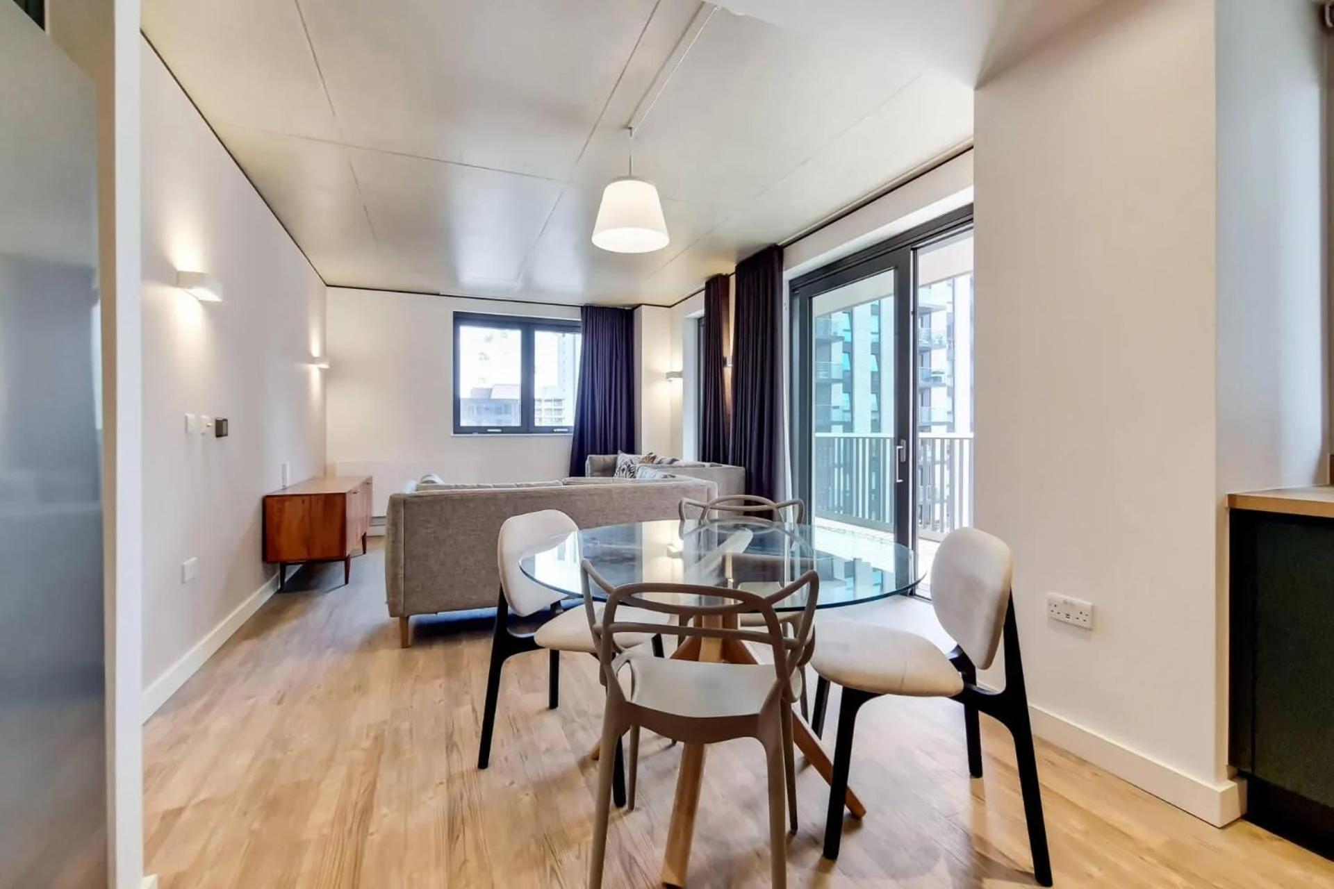 Botanical-Inspired Apartments At Repton Gardens Right In The Heart Of Wembley Park London Kültér fotó