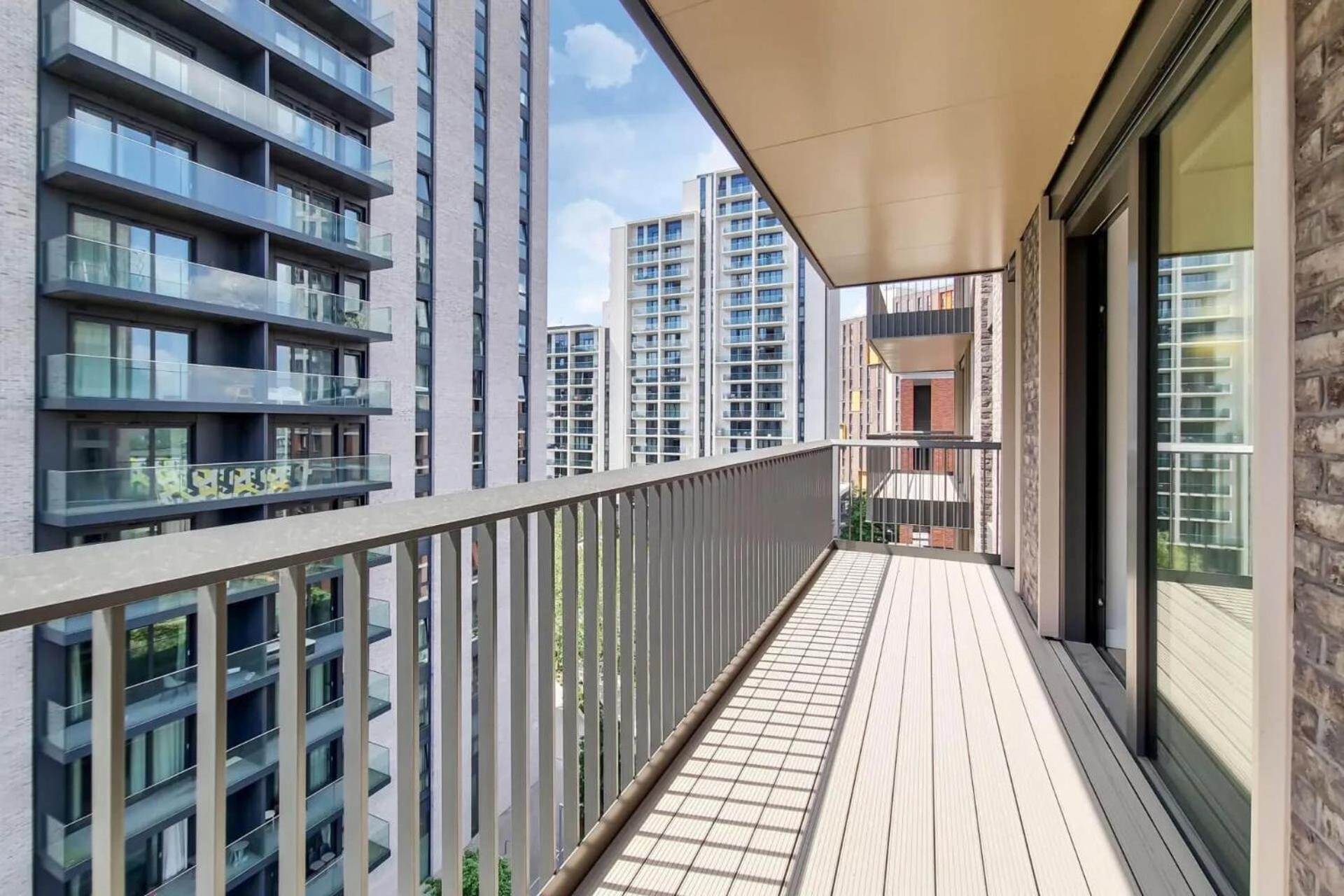Botanical-Inspired Apartments At Repton Gardens Right In The Heart Of Wembley Park London Kültér fotó